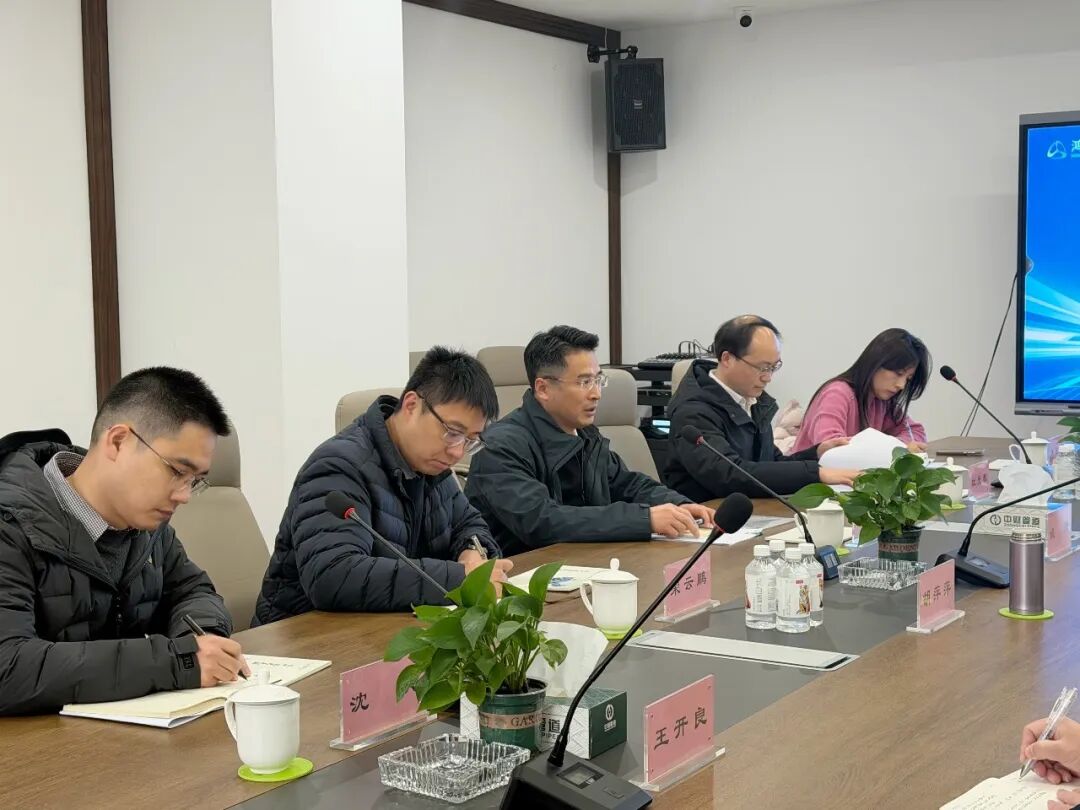 吳江區(qū)人大常委會(huì)主任錢斌蒞臨鴻灌環(huán)境調(diào)研指導(dǎo)(圖7)