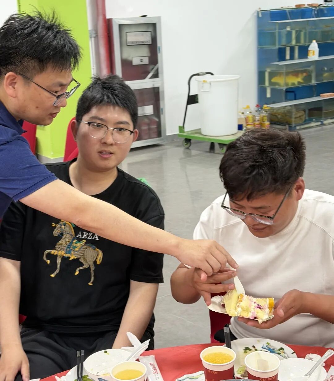 暖心聚力,溫情相伴|鴻心黨支部、工會聯合舉辦員工生日會(圖14)