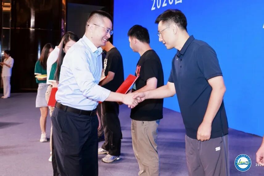 圓滿收官｜鴻灌技術征戰(zhàn)2026智凈者城市級環(huán)衛(wèi)機器人技術評測準入賽，鴻覓G150斬獲智凈者A級權威認證(圖24)